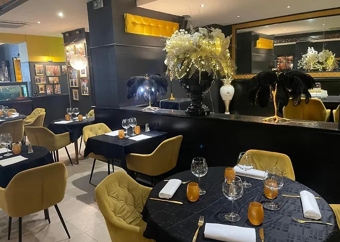 Restaurant Les Arcades ホテル *